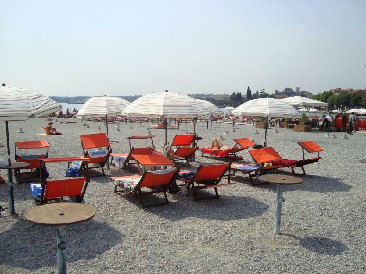 Appartamento Oasi Verde Lago ديسينسانو ديل غاردا المظهر الخارجي الصورة